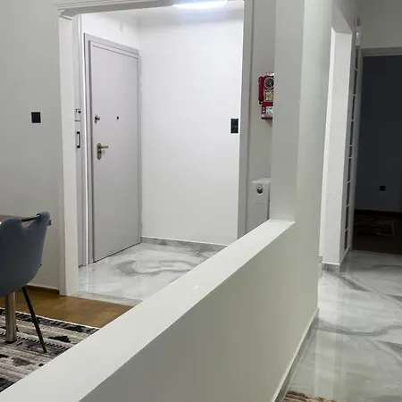 The 38 Residents Thessalonique