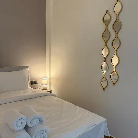 The 38 Residents Thessalonique